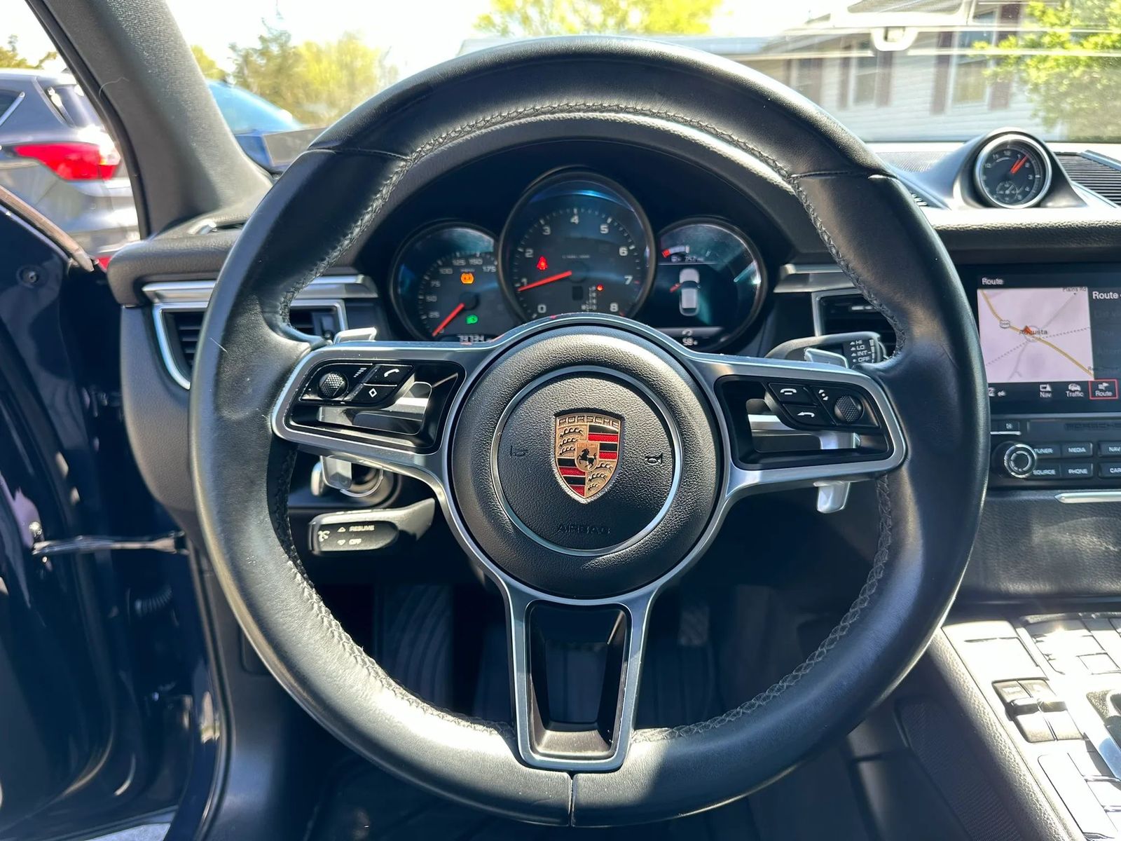 2017 Porsche Macan Base AWD