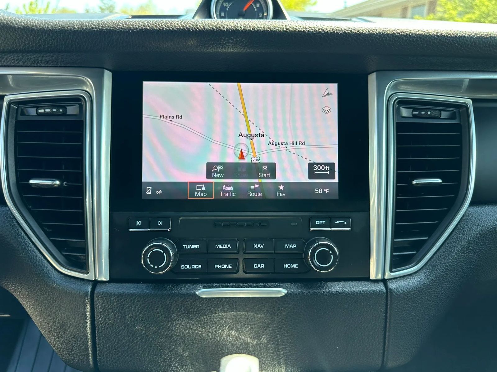 2017 Porsche Macan Base AWD