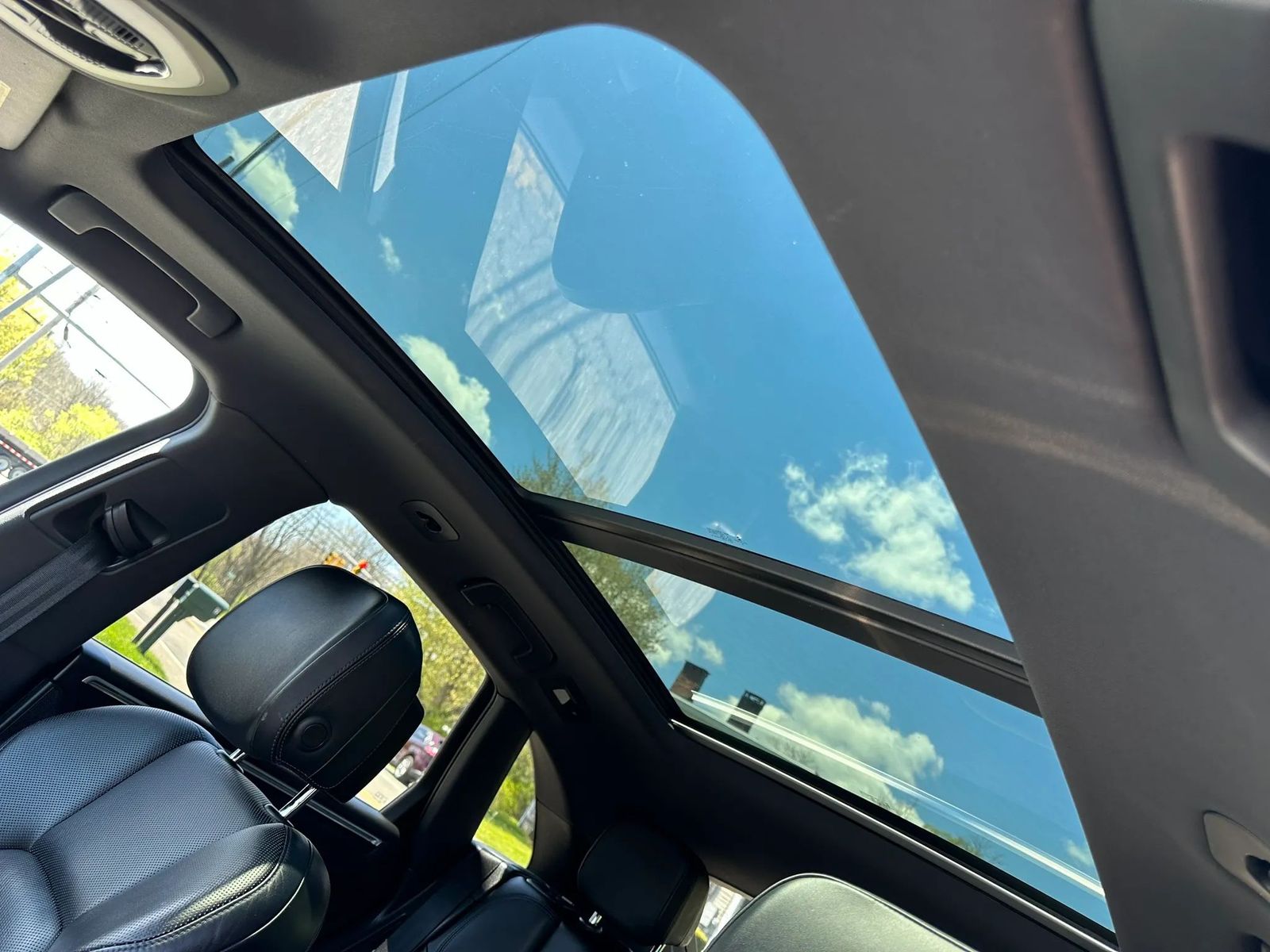 2017 Porsche Macan Base AWD