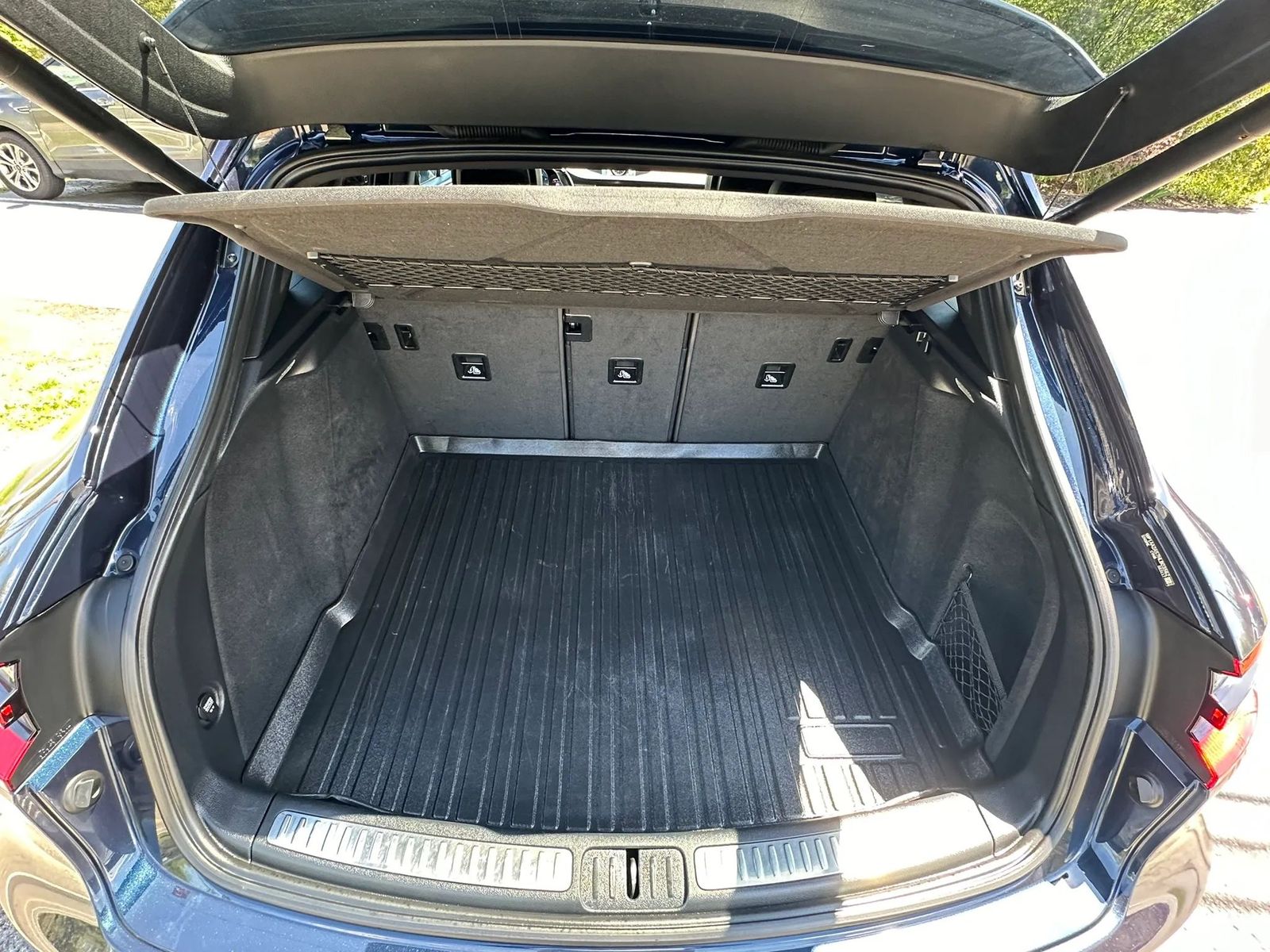 2017 Porsche Macan Base AWD