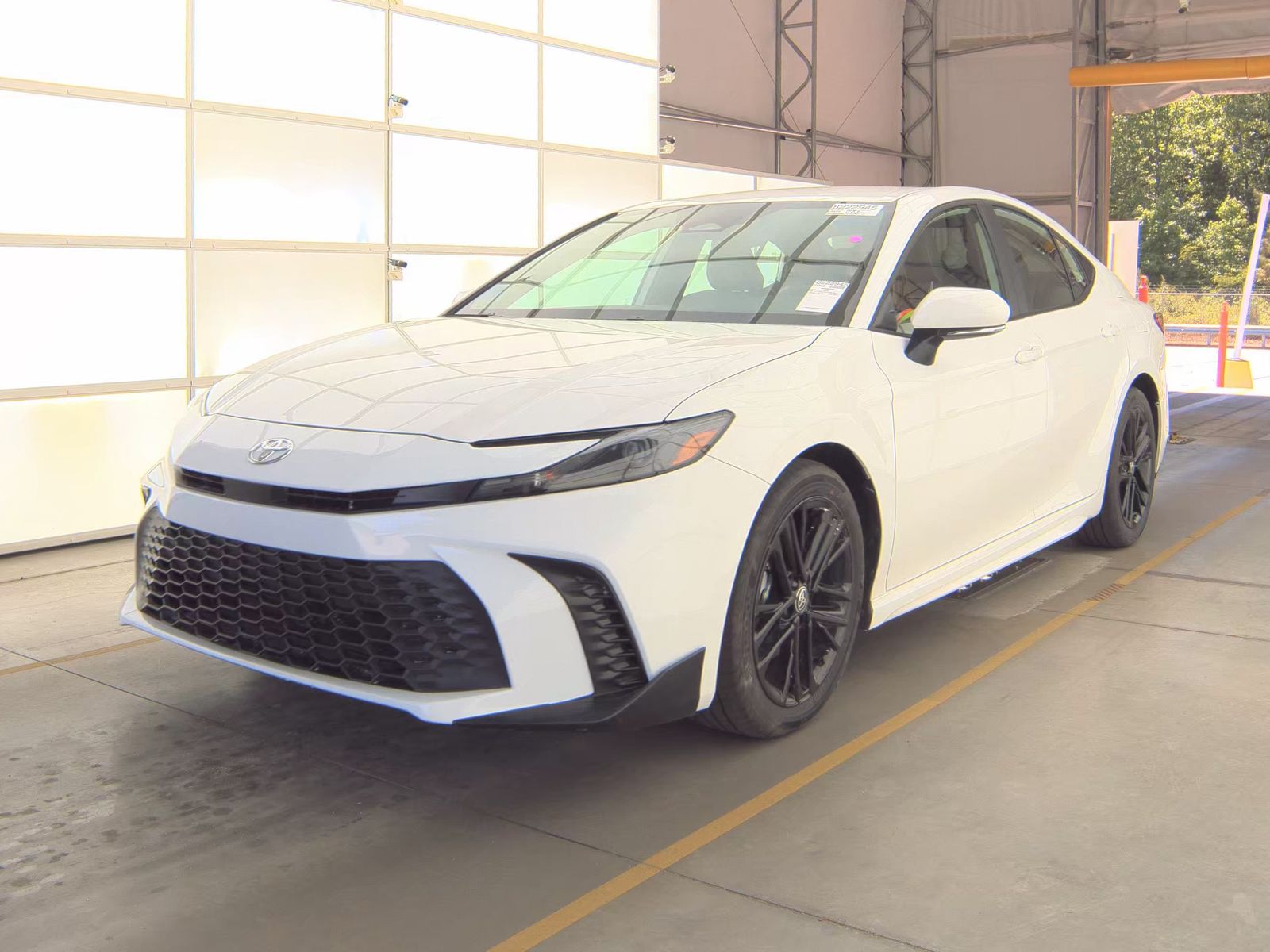 TOYOTA CAMRY - 1