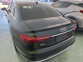 Audi A4 Sedan S line Premium Plus снимка Audi A4 Sedan S line Premium Plus