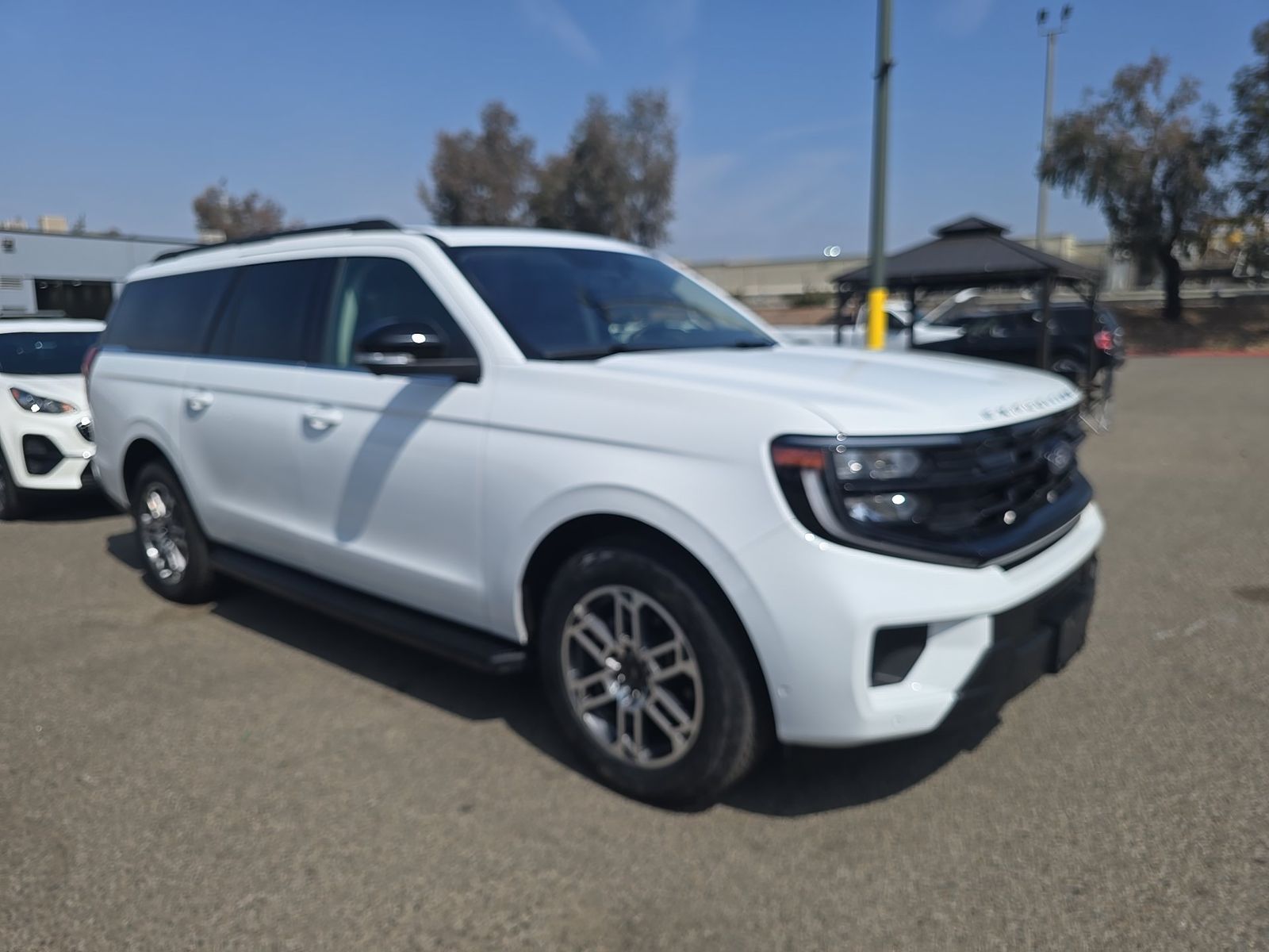 FORD EXPEDITION MAX - 4