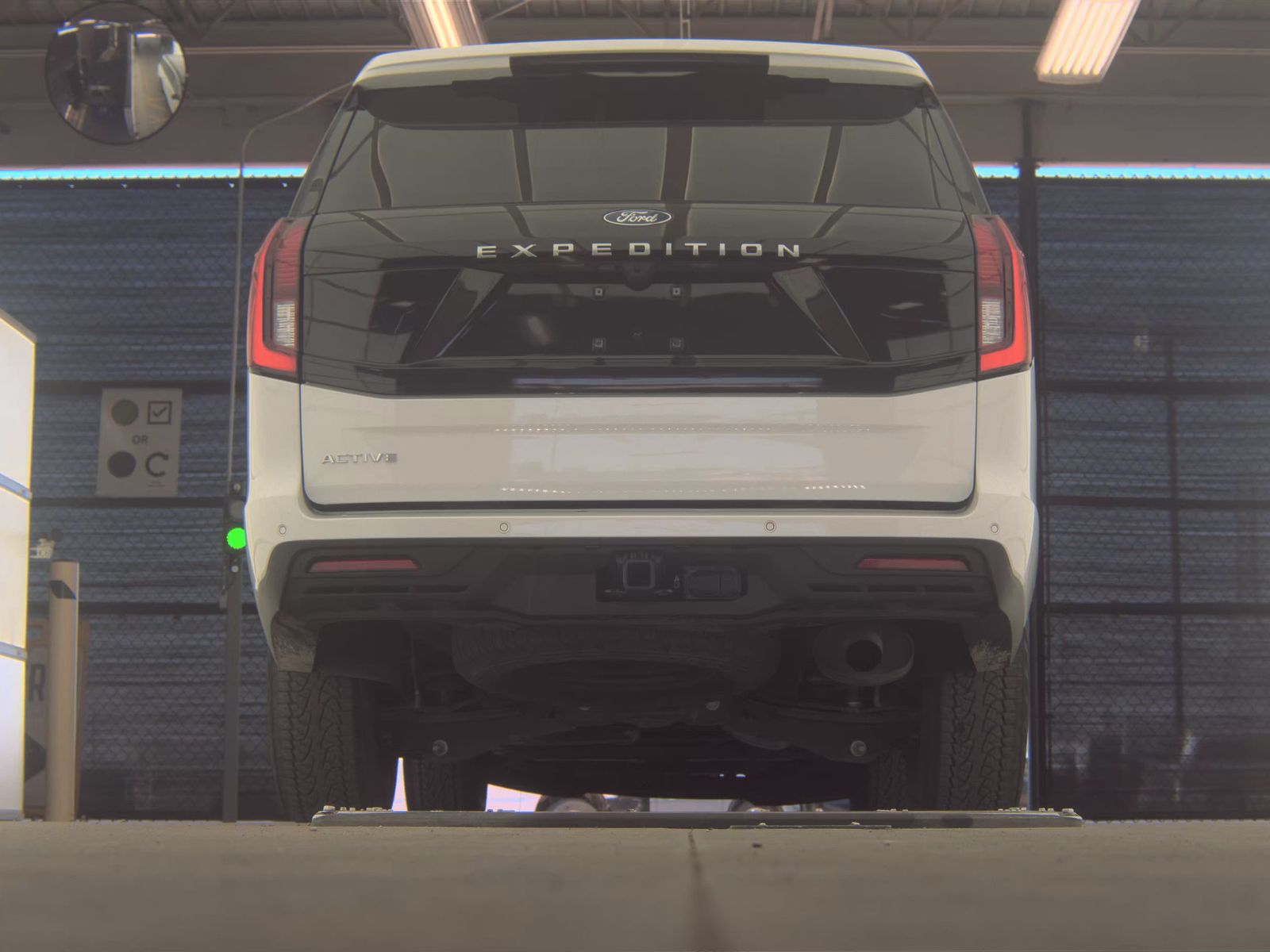 FORD EXPEDITION - 8