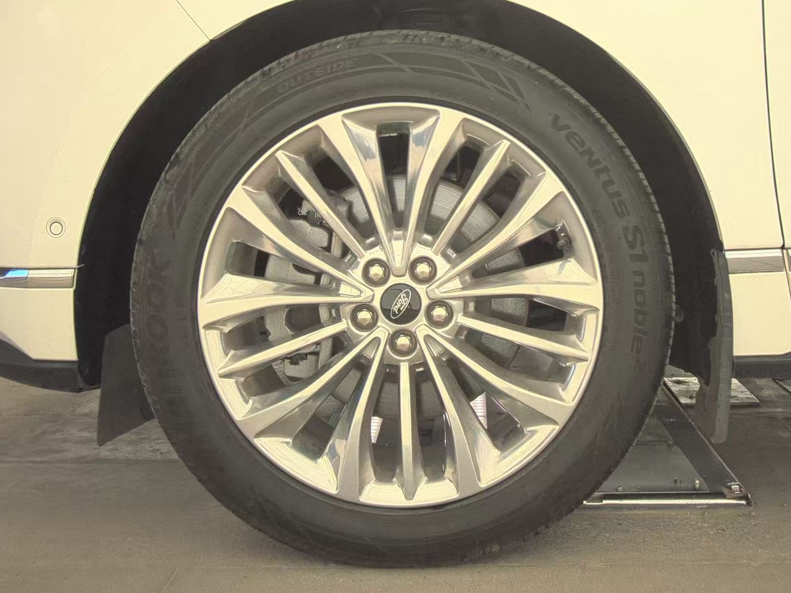 FORD EDGE - 10