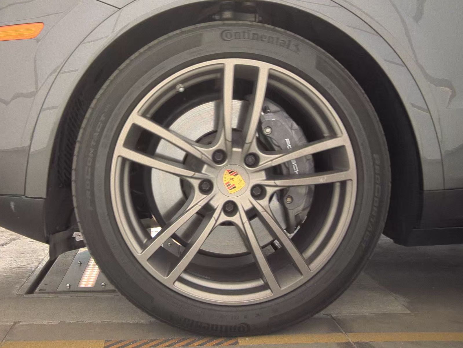 PORSCHE CAYENNE - 10