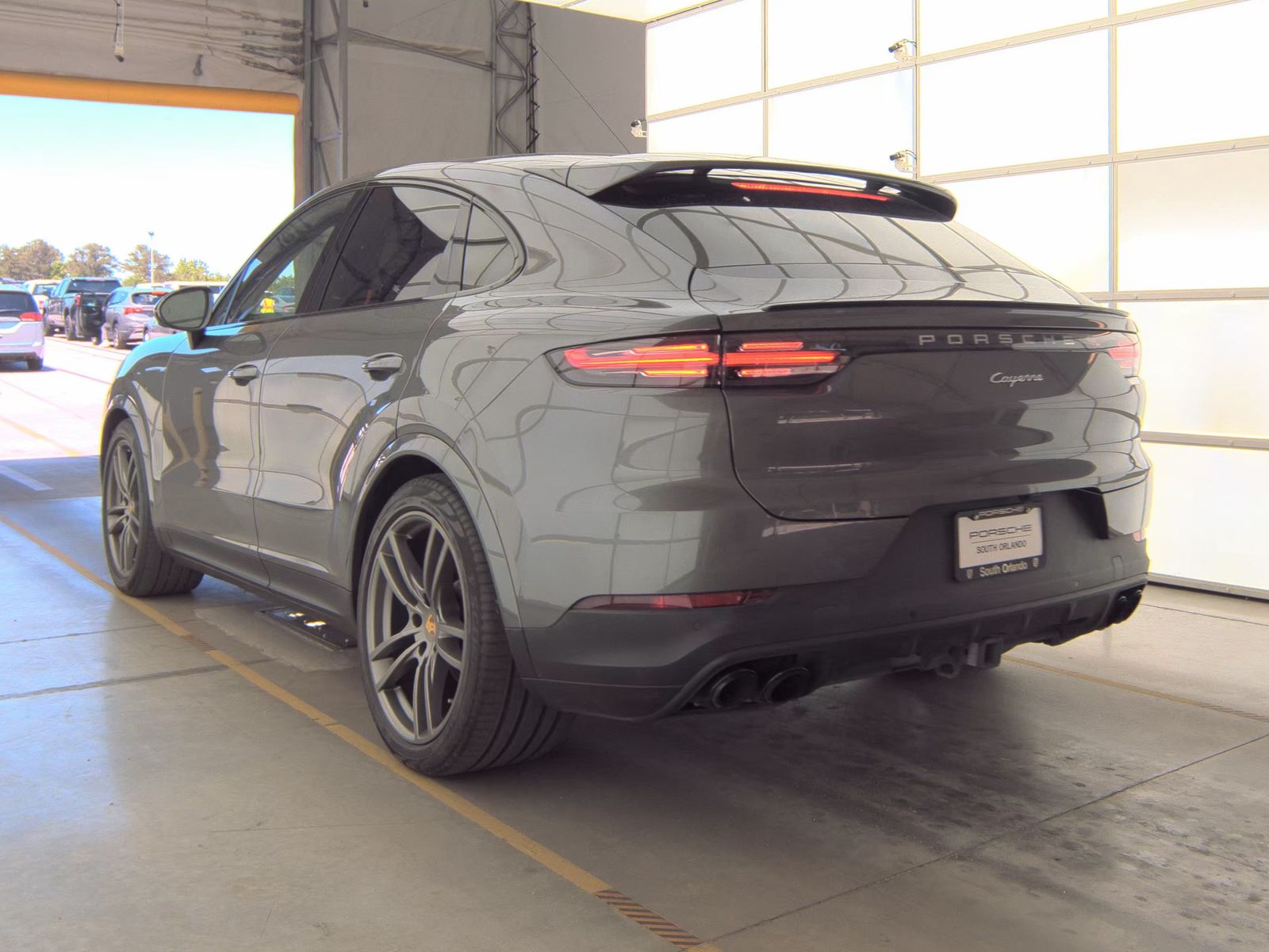 PORSCHE CAYENNE - 9