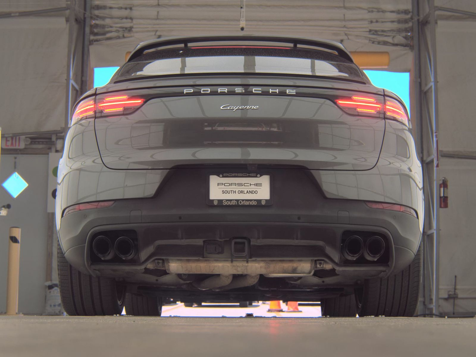 PORSCHE CAYENNE - 8