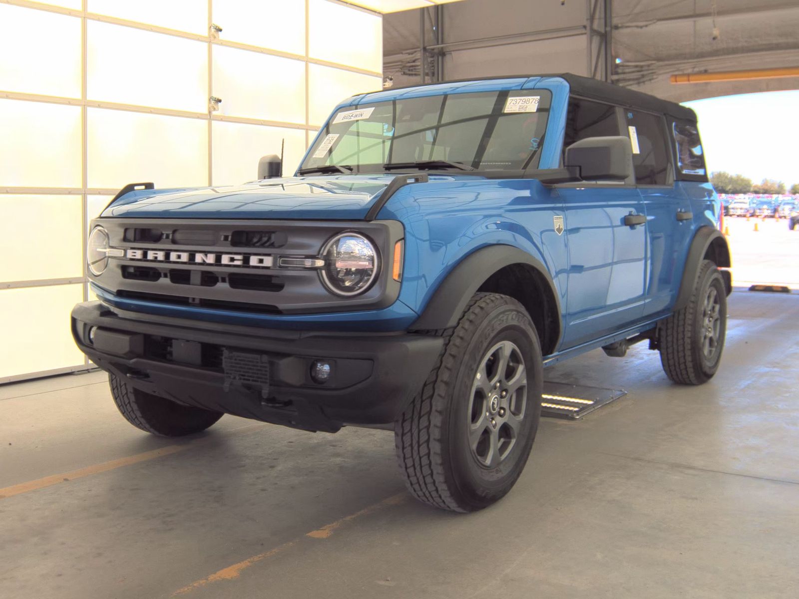 FORD BRONCO - 1