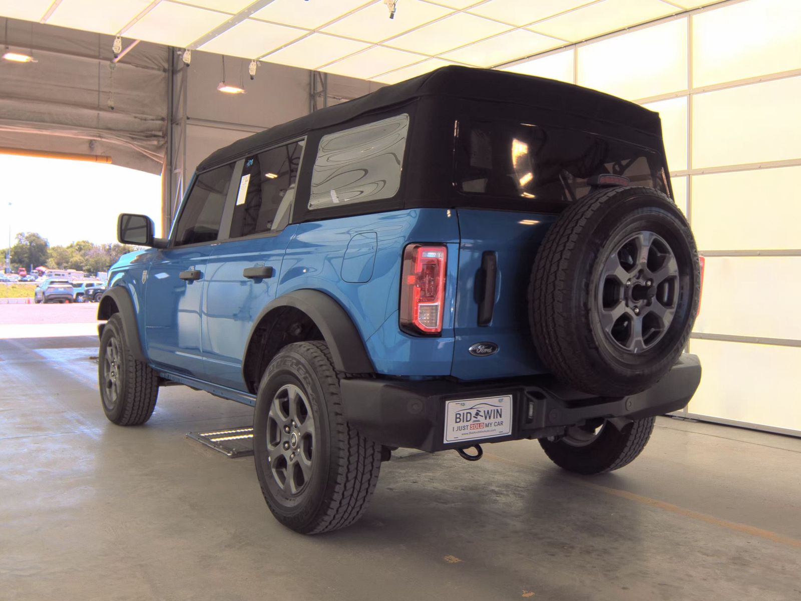FORD BRONCO - 9