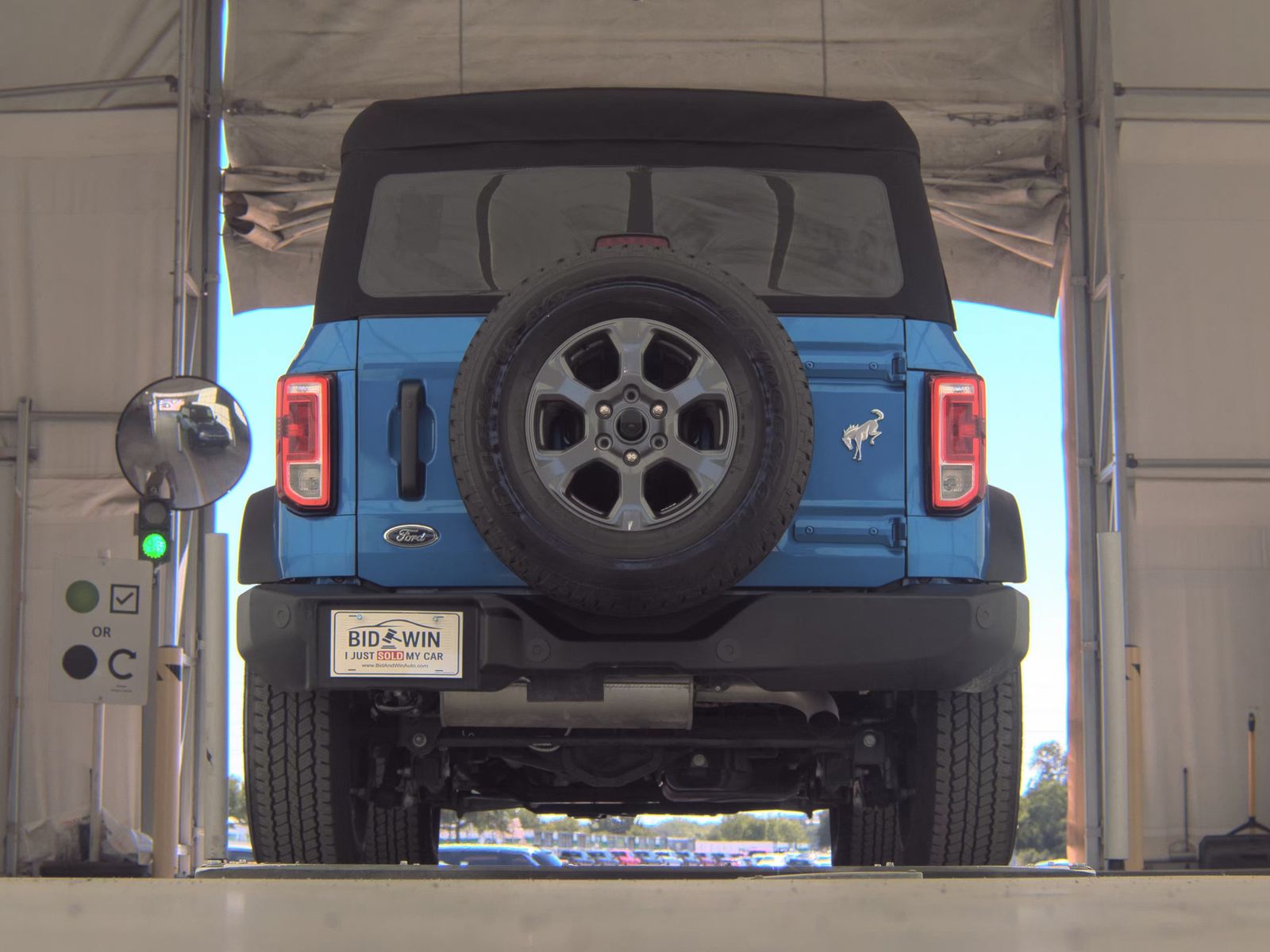 FORD BRONCO - 8