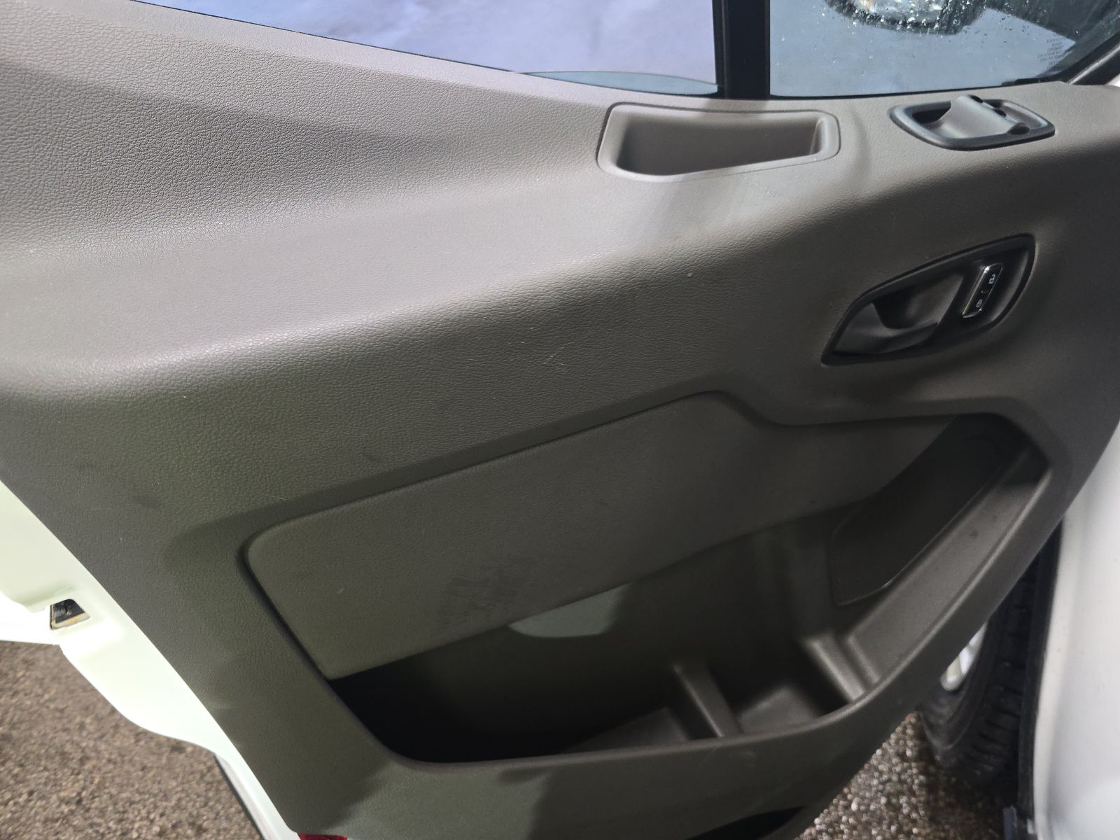 FORD TRANSIT 350 - 10