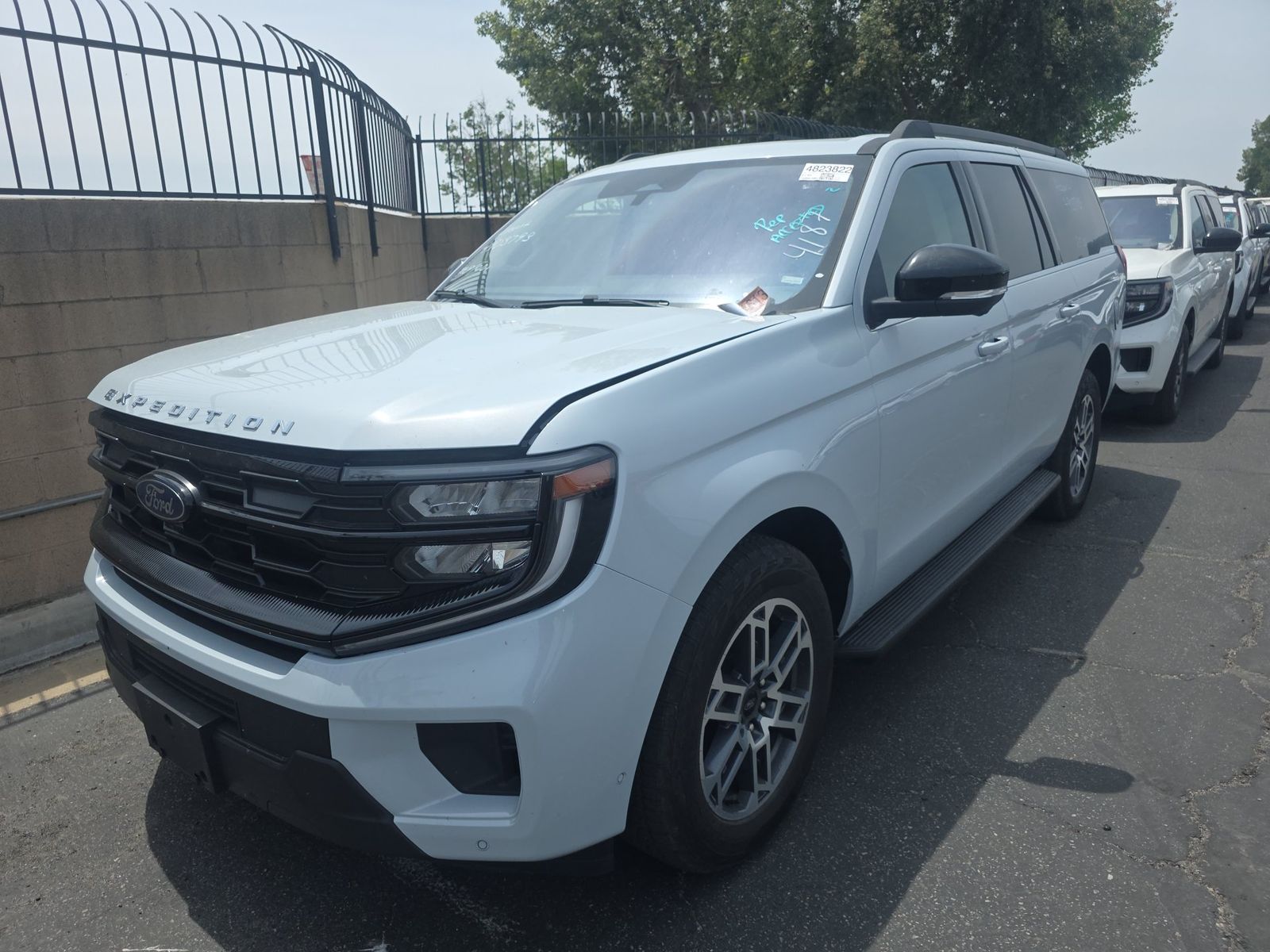 FORD EXPEDITION MAX - 1