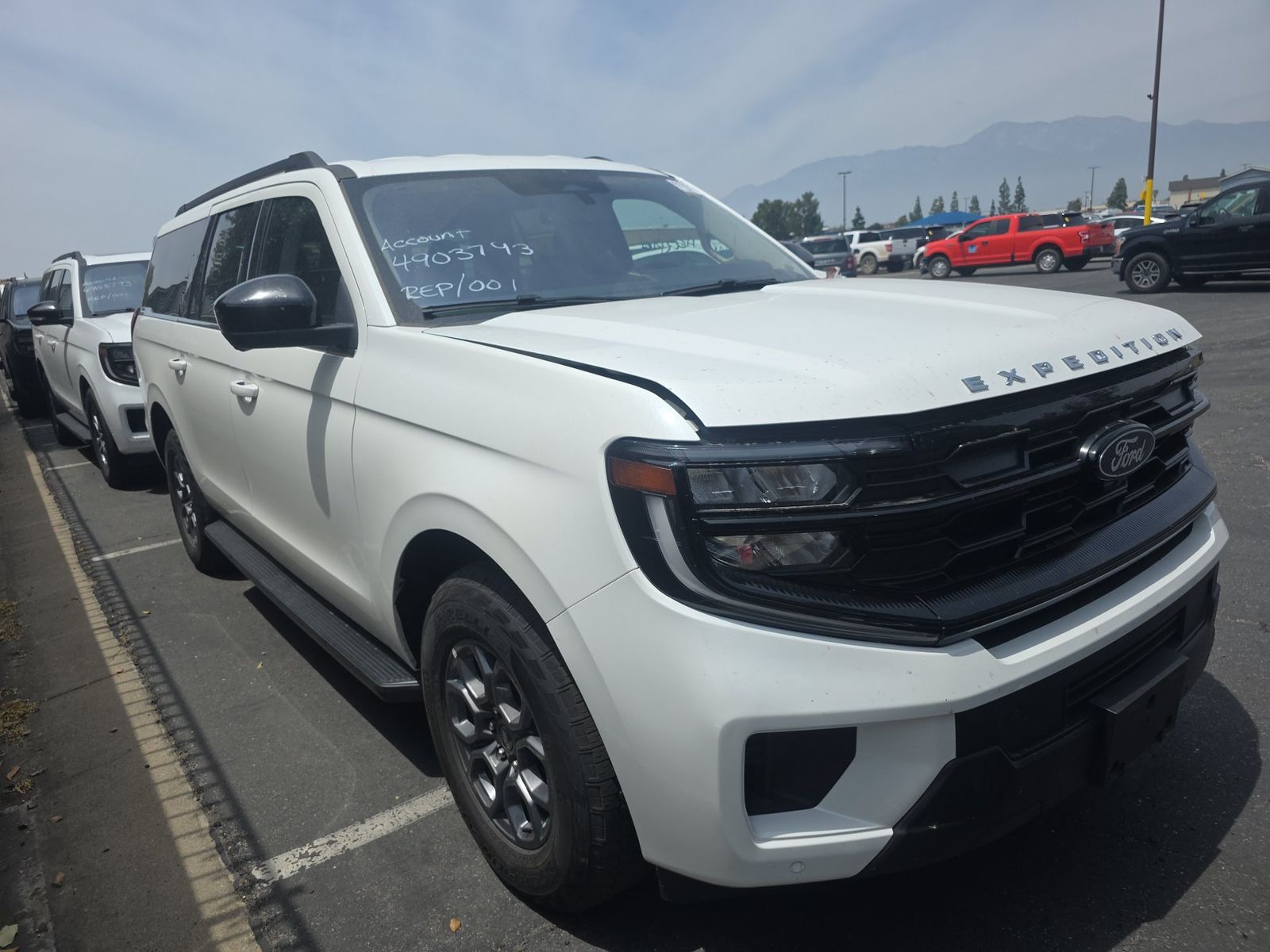 FORD EXPEDITION MAX - 4