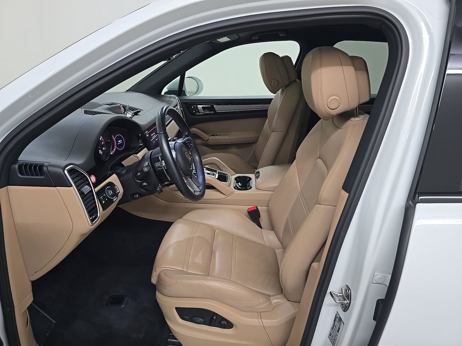 PORSCHE CAYENNE - 8