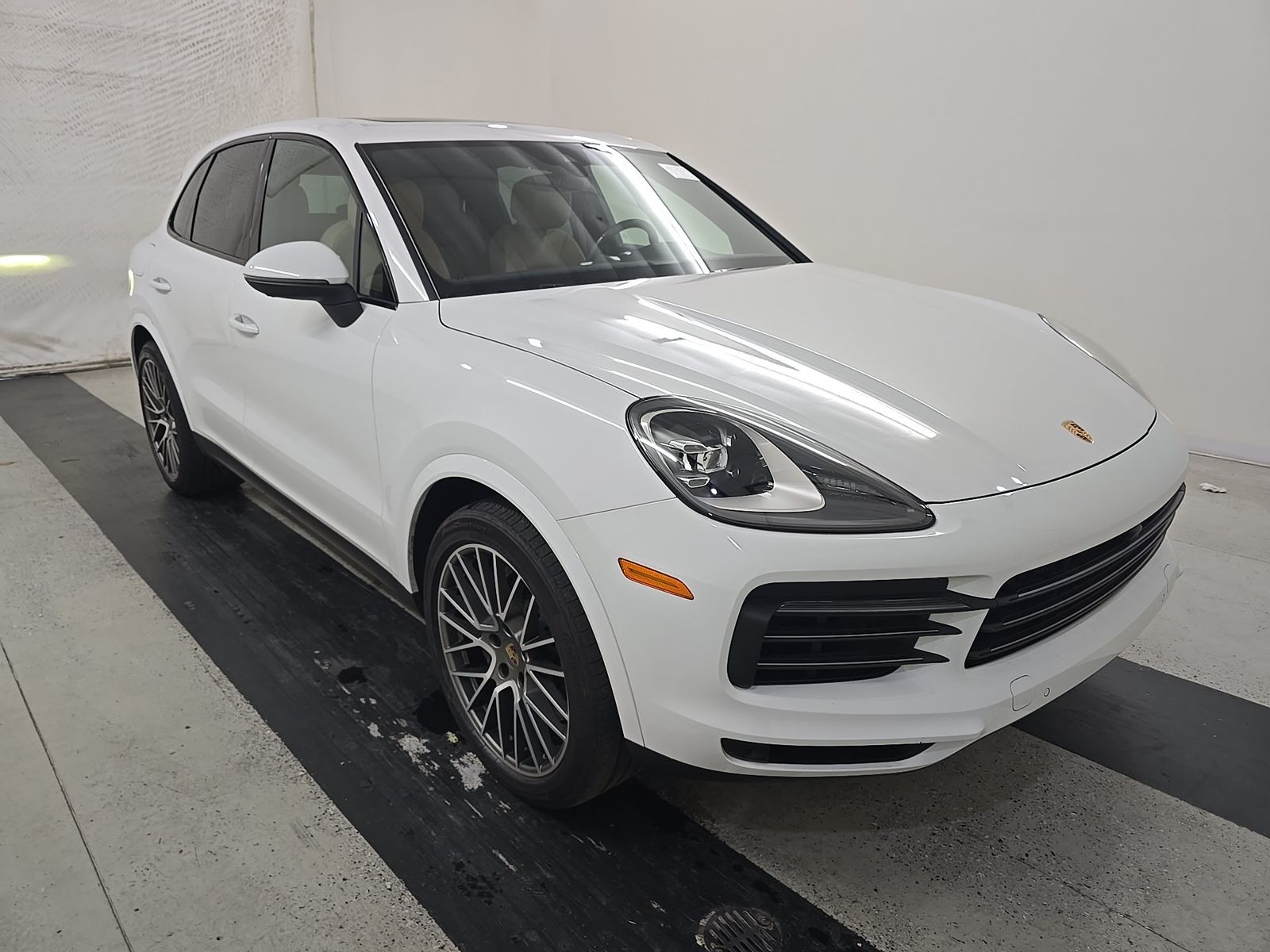 PORSCHE CAYENNE - 4
