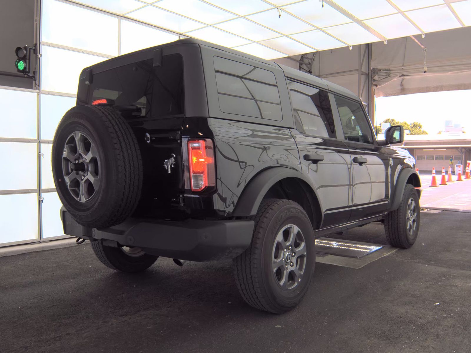 FORD BRONCO - 5