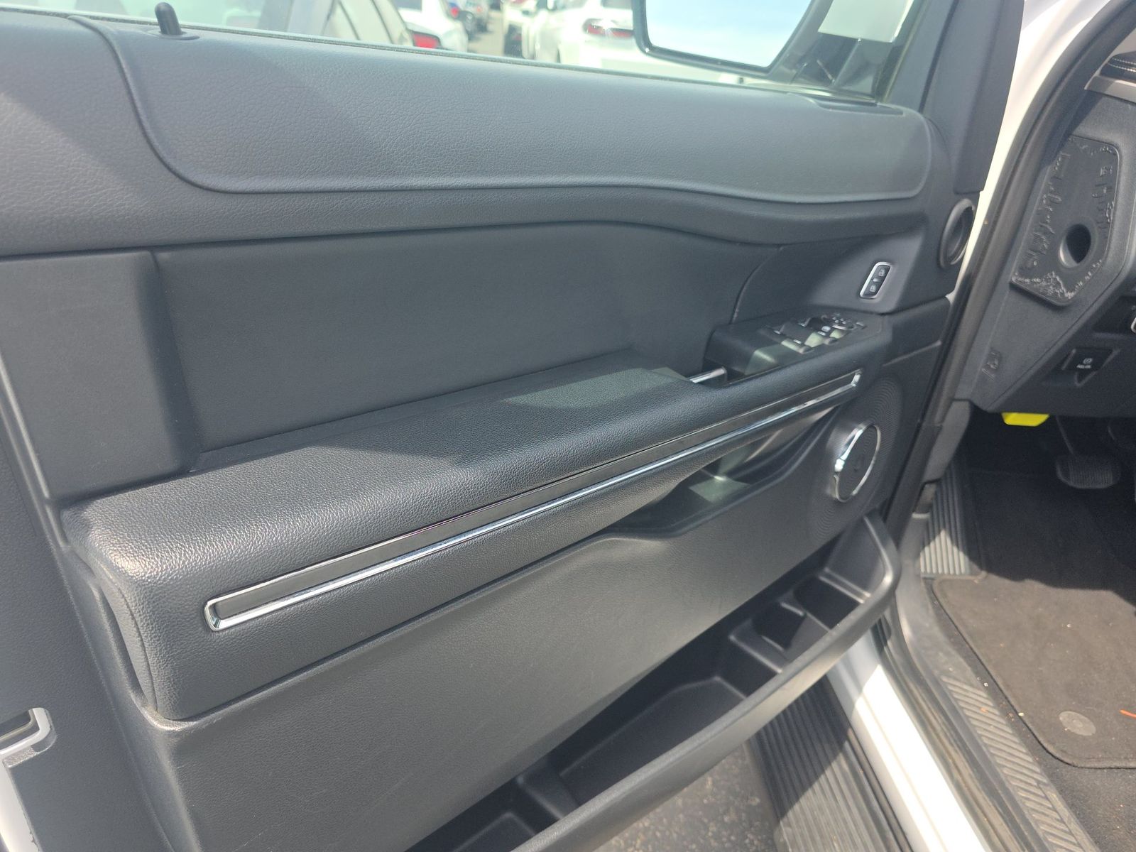FORD EXPEDITION - 10