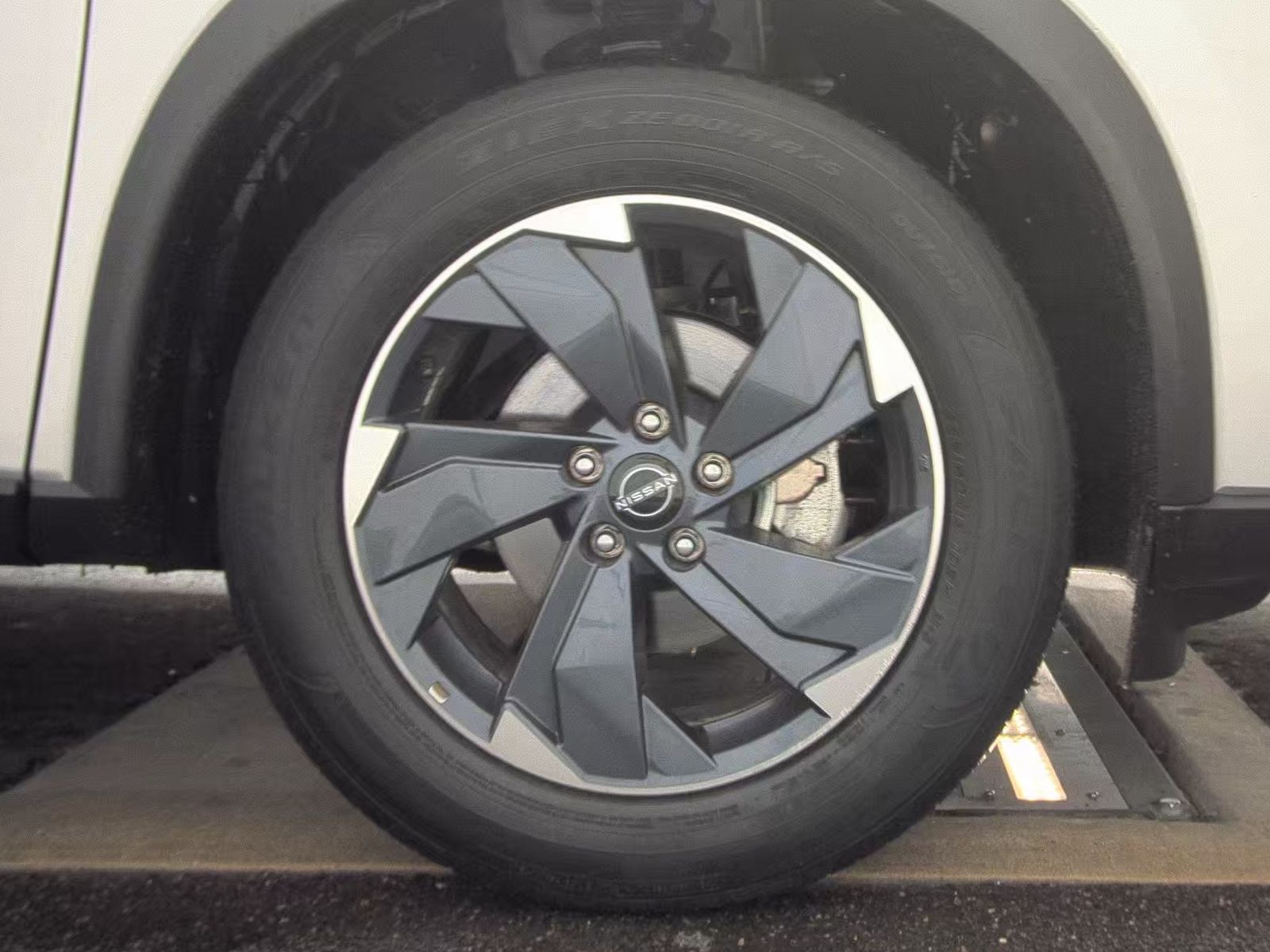 2025 Nissan Rogue SV FWD