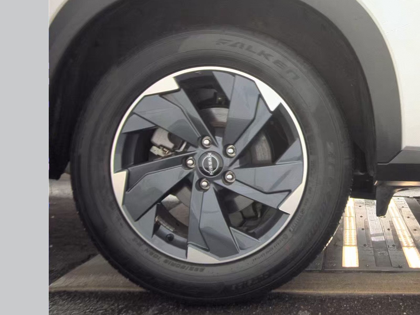2025 Nissan Rogue SV FWD