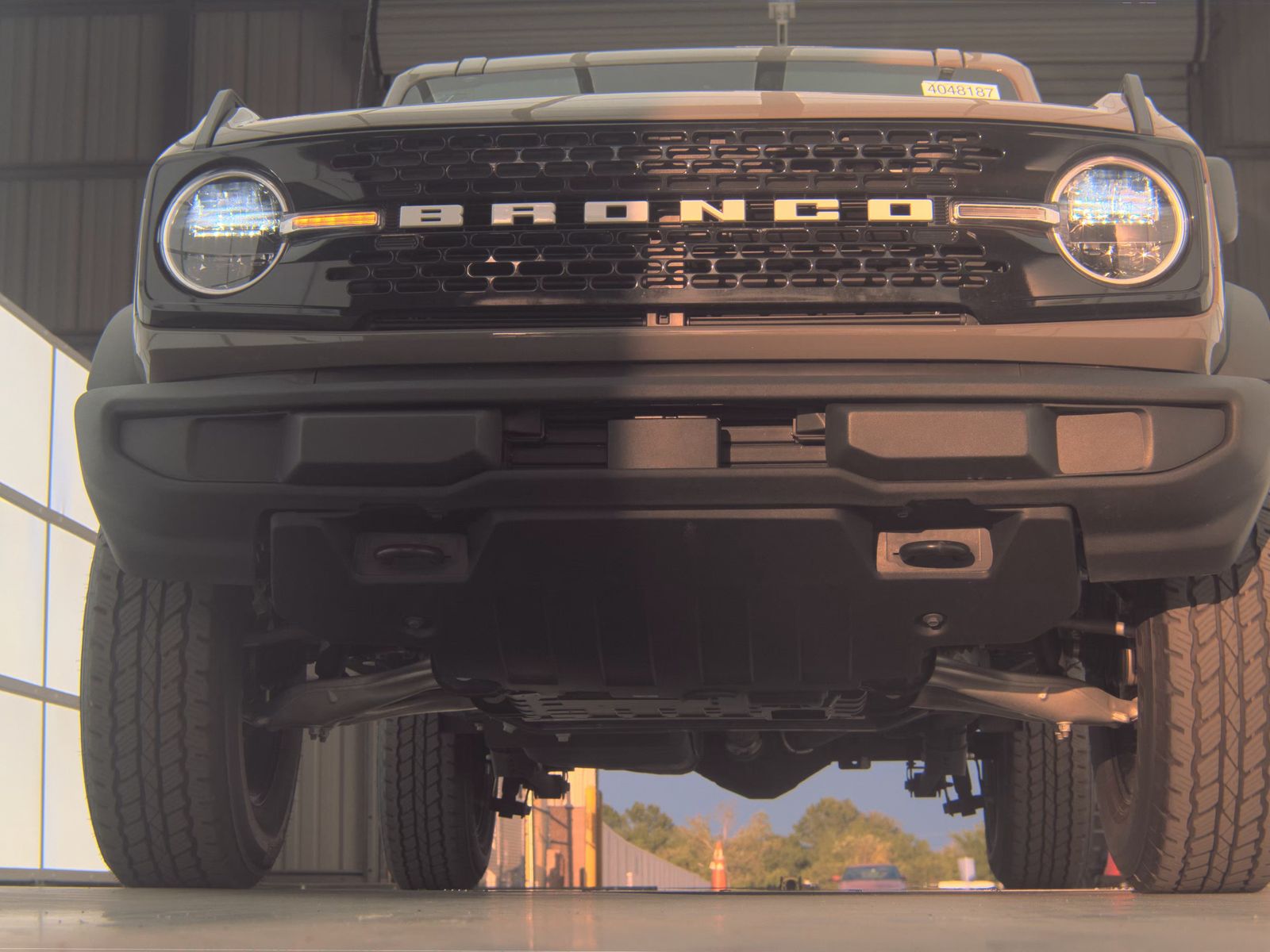FORD BRONCO - 4