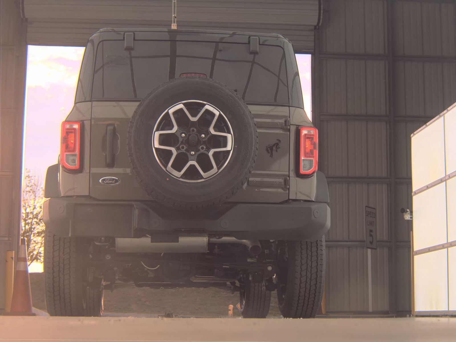 FORD BRONCO - 8