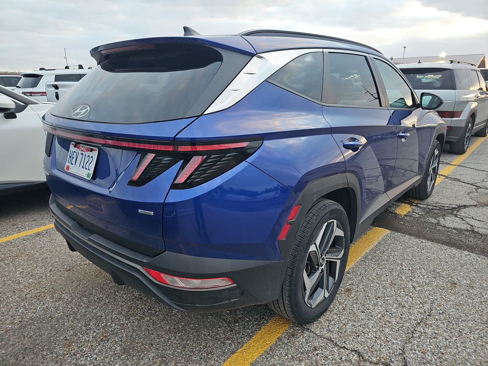 HYUNDAI TUCSON - 5