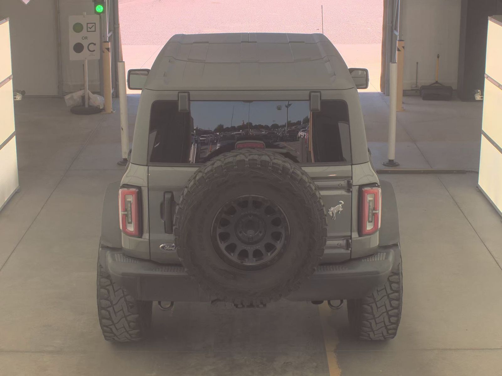 FORD BRONCO - 7