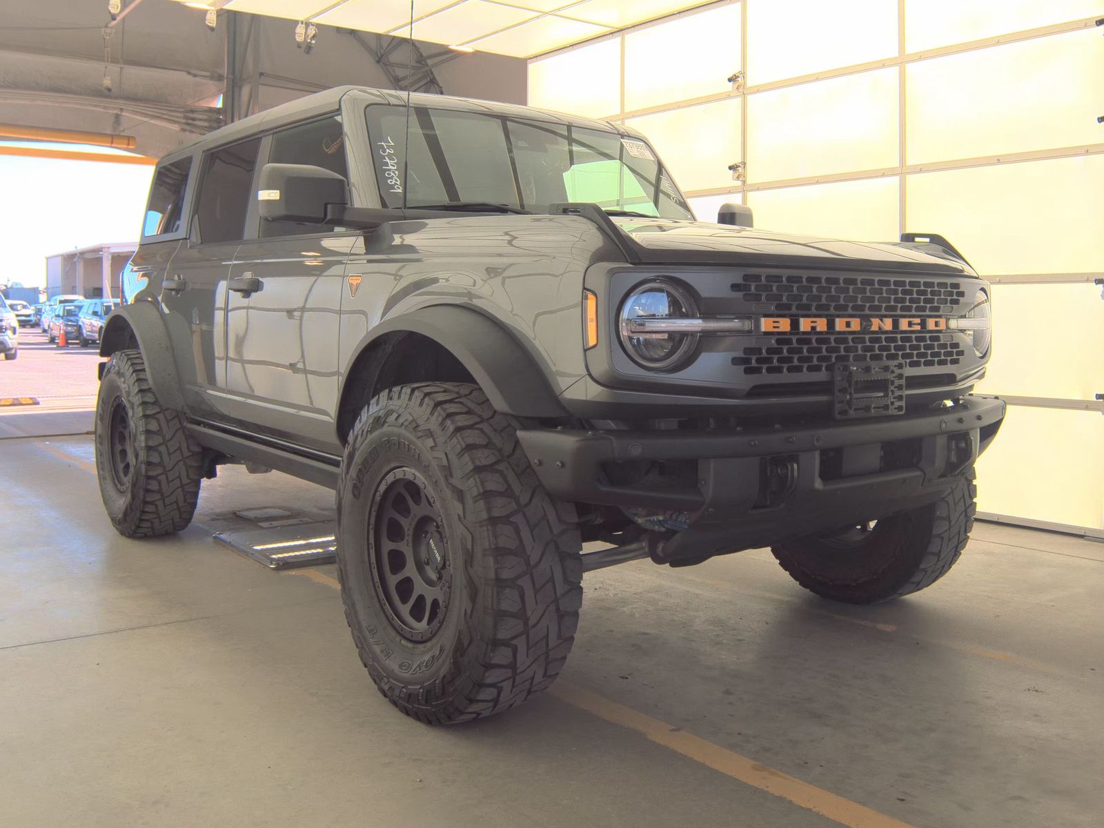FORD BRONCO - 5