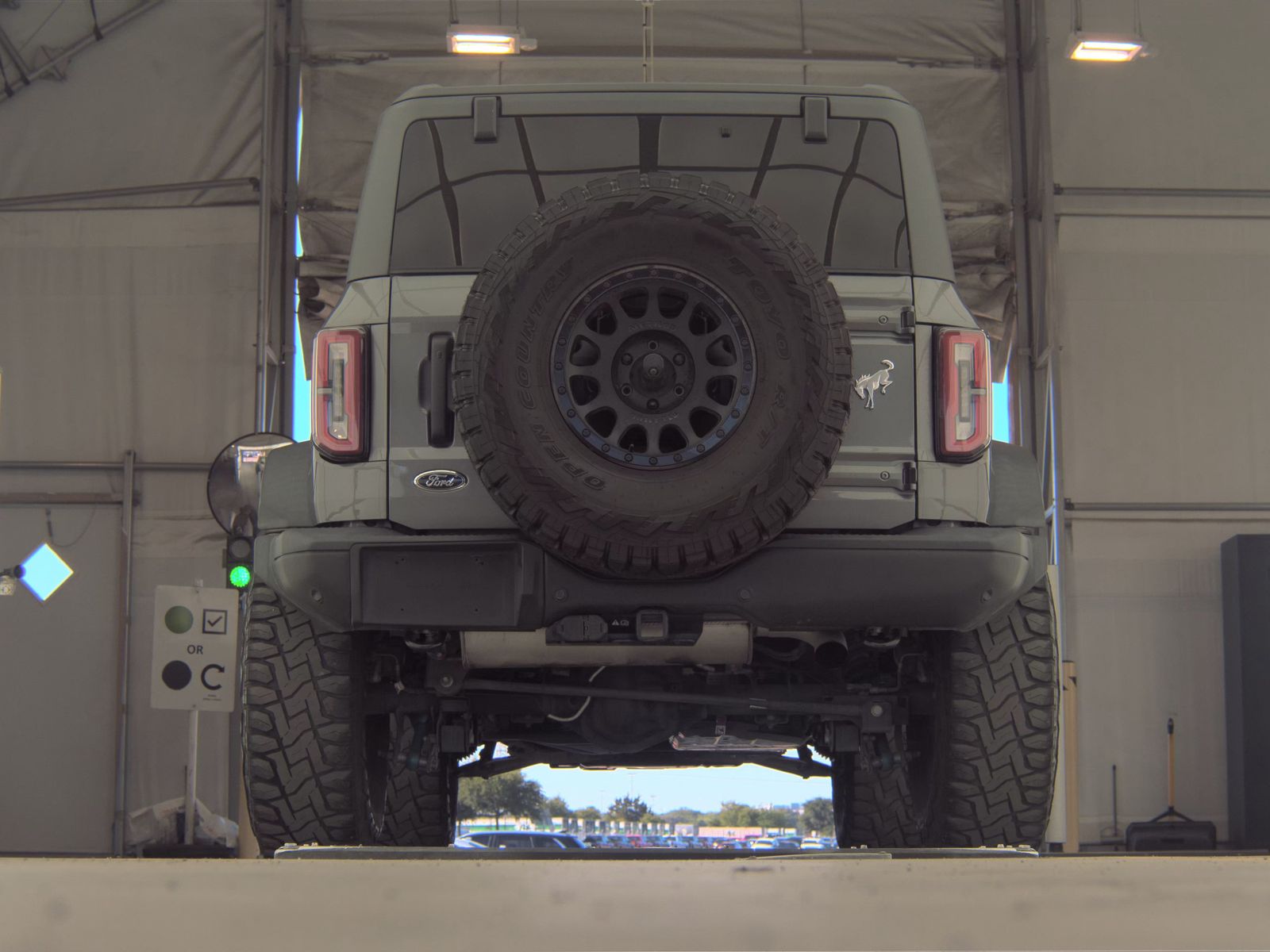 FORD BRONCO - 8