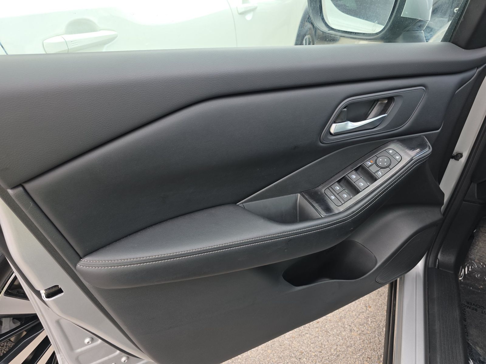 2025 Nissan Rogue SV FWD
