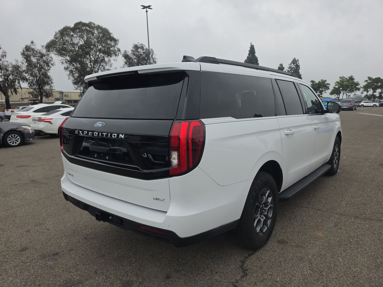 FORD EXPEDITION MAX - 5