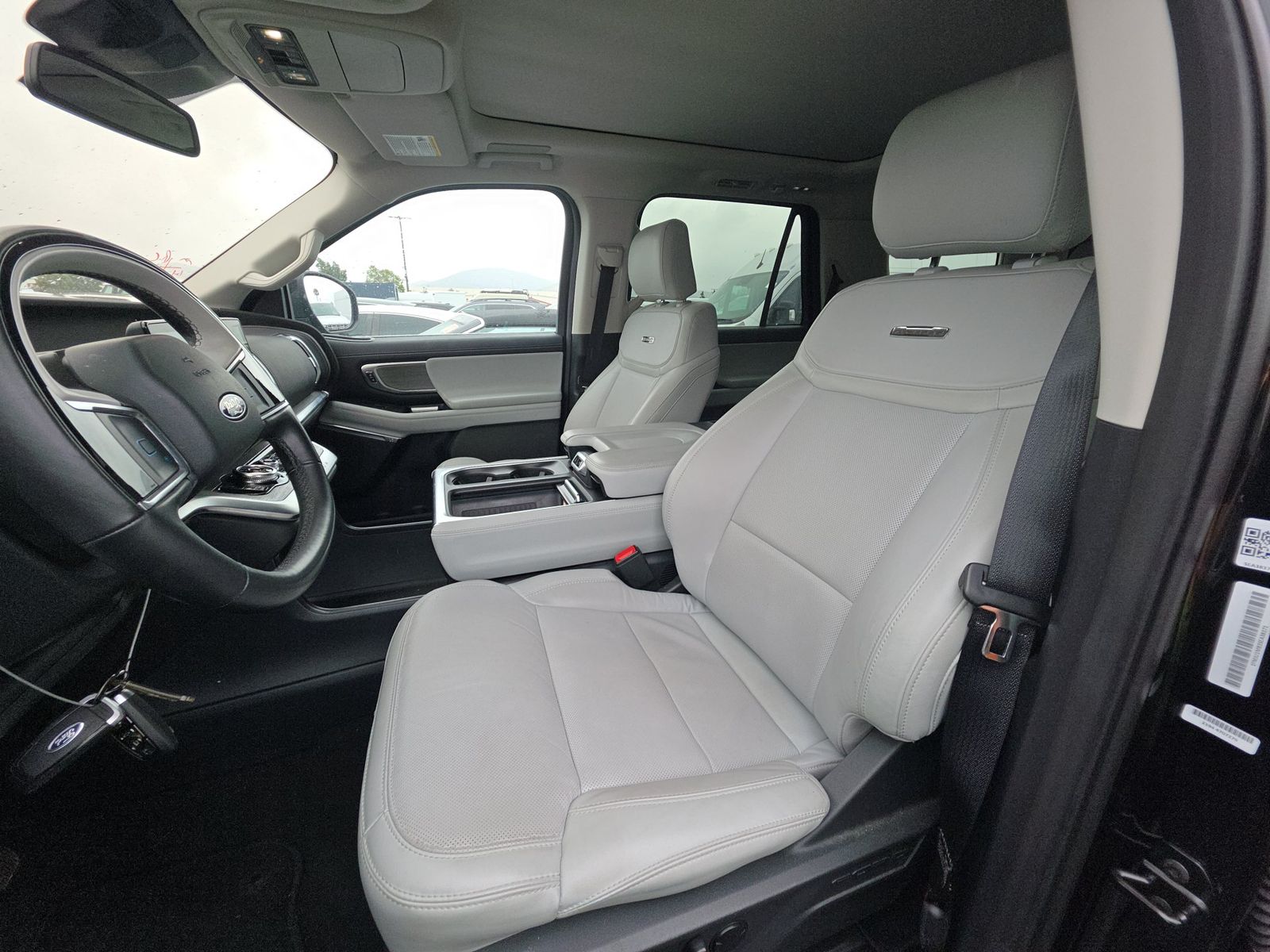 FORD EXPEDITION - 8