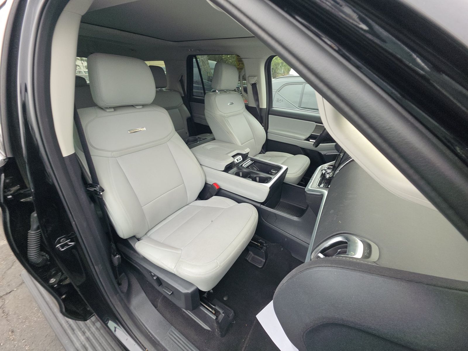 FORD EXPEDITION - 9