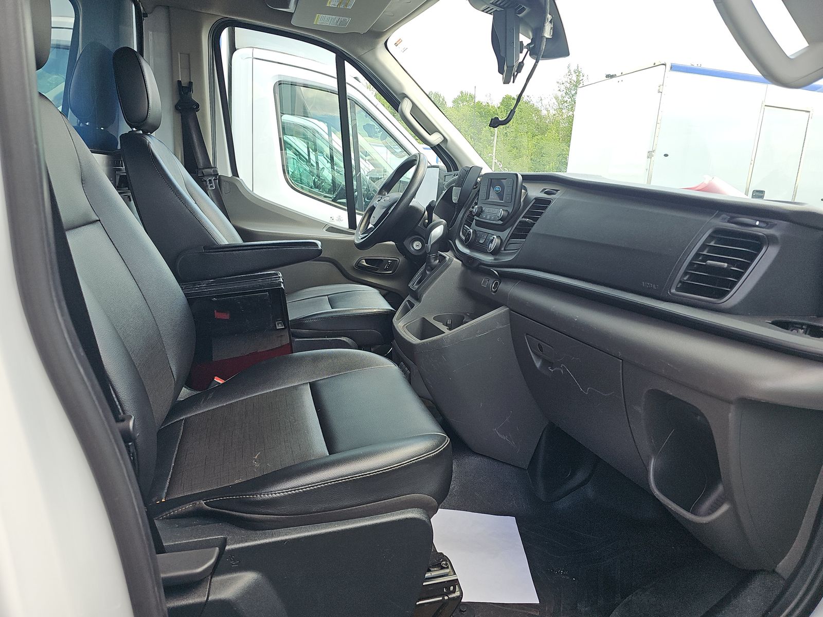 FORD TRANSIT 350 - 9