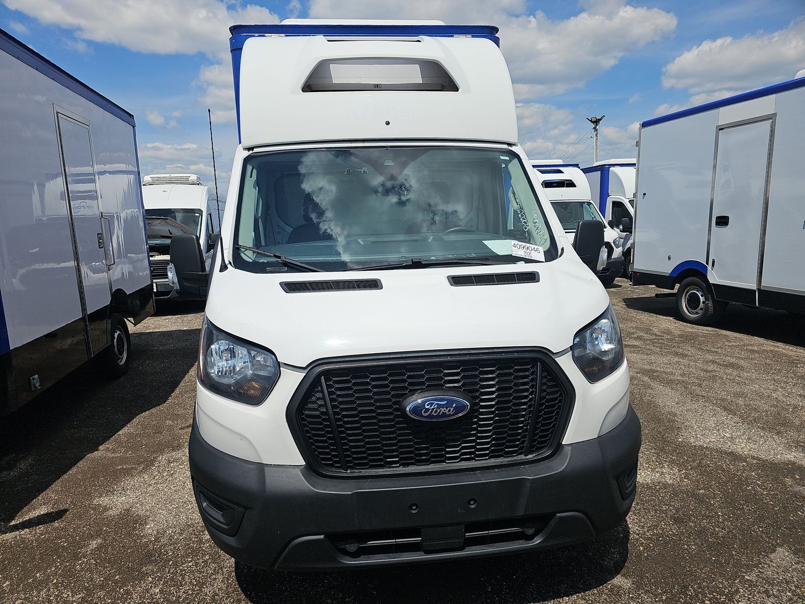 FORD TRANSIT 350 - 3