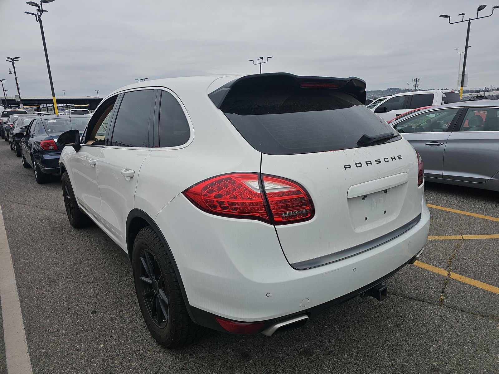 PORSCHE CAYENNE - 7