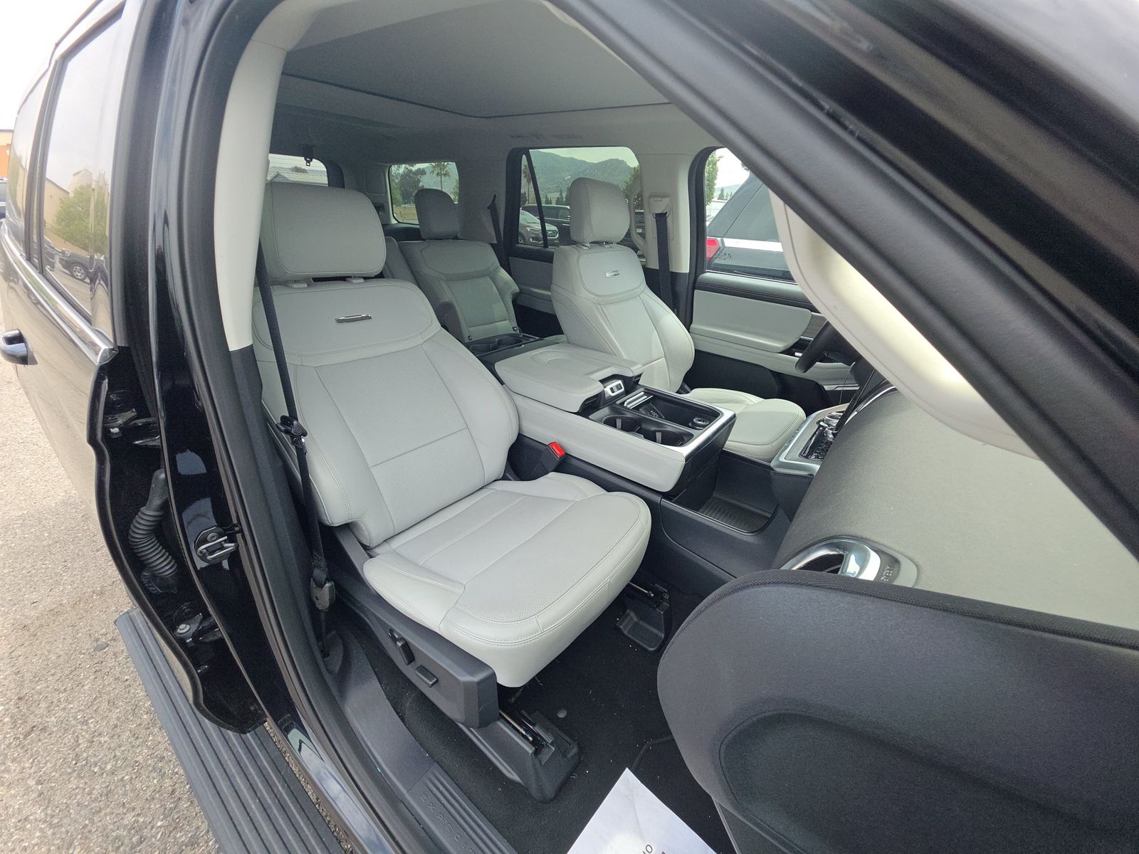 FORD EXPEDITION - 9