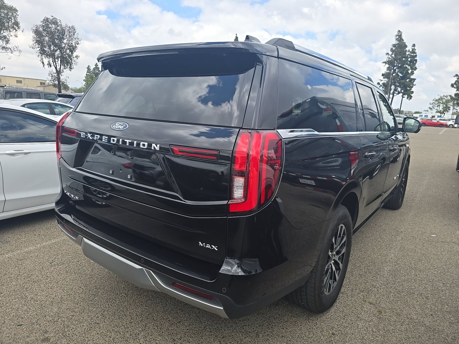 FORD EXPEDITION MAX - 5