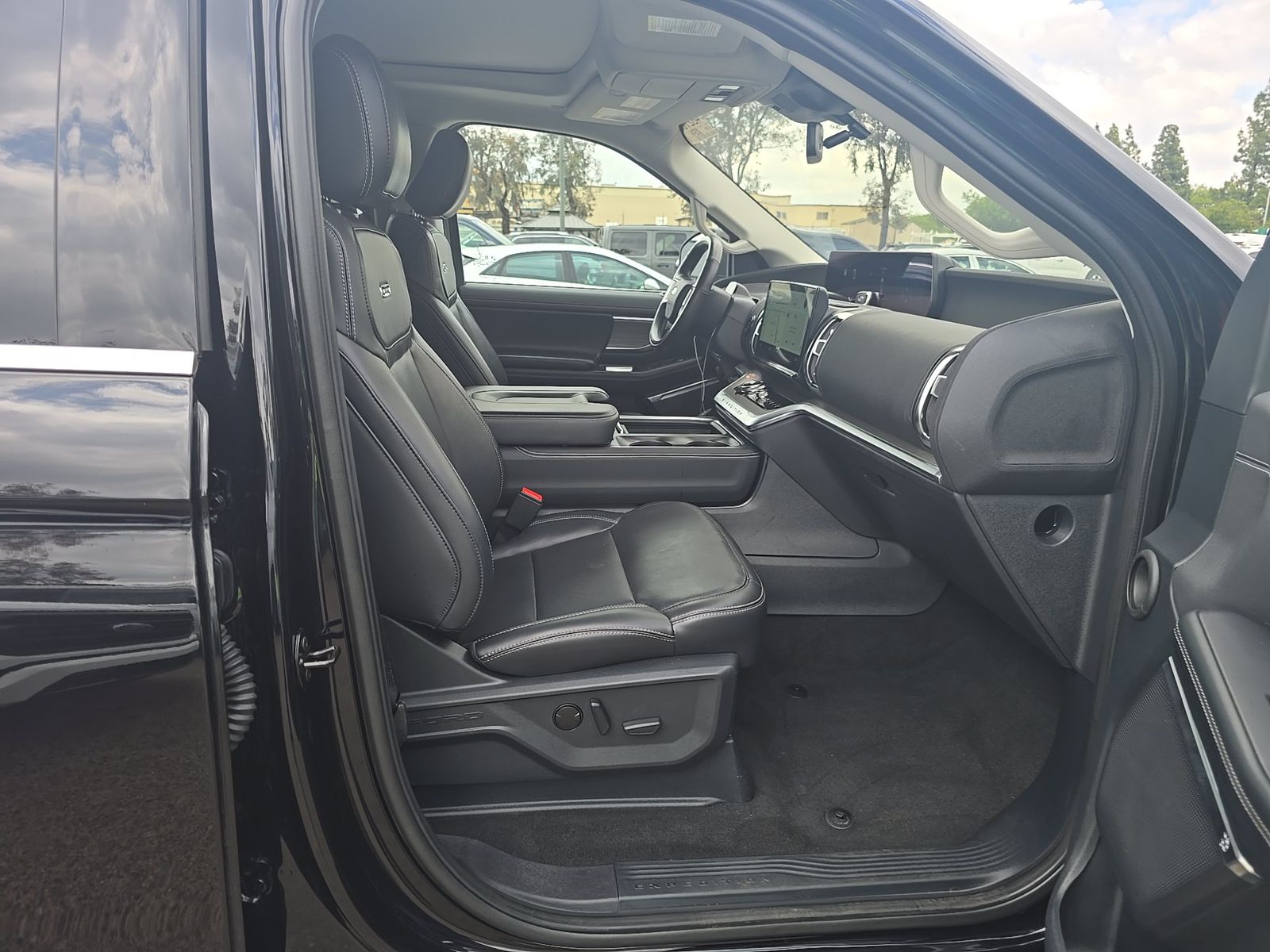 FORD EXPEDITION MAX - 9