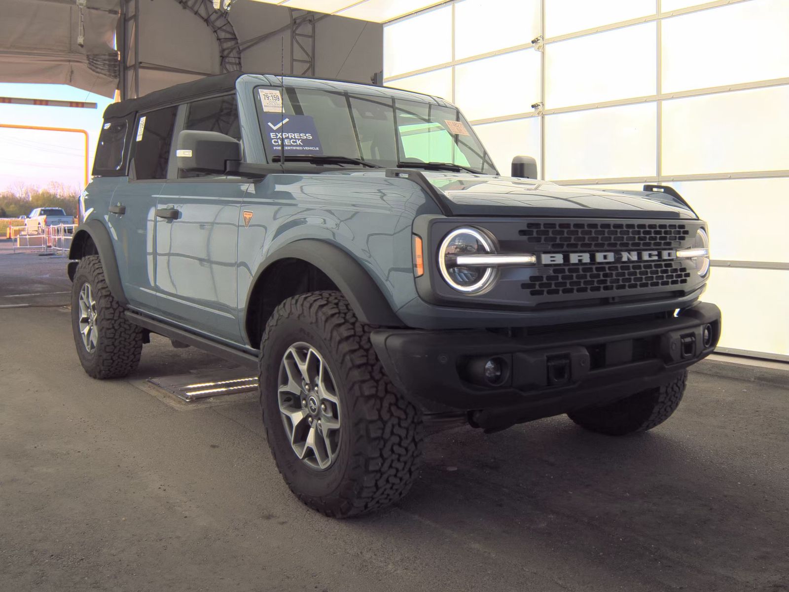 FORD BRONCO - 5