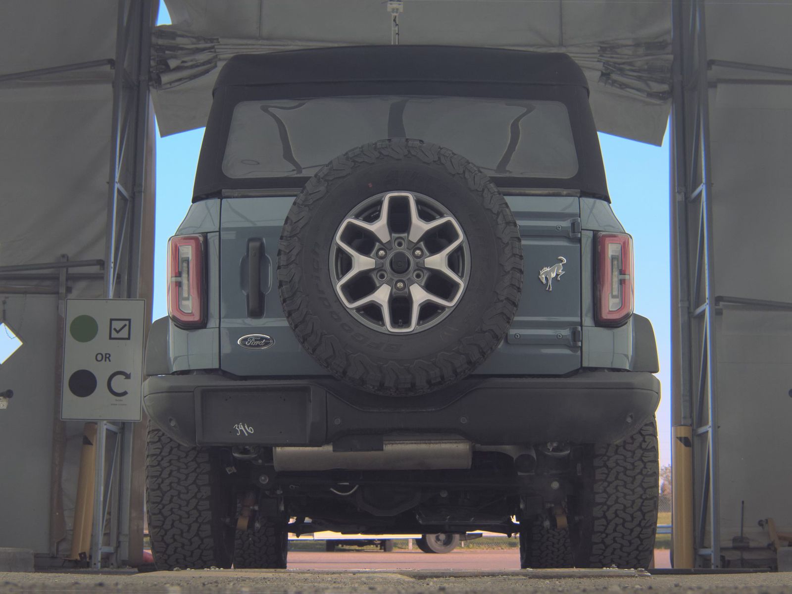 FORD BRONCO - 8