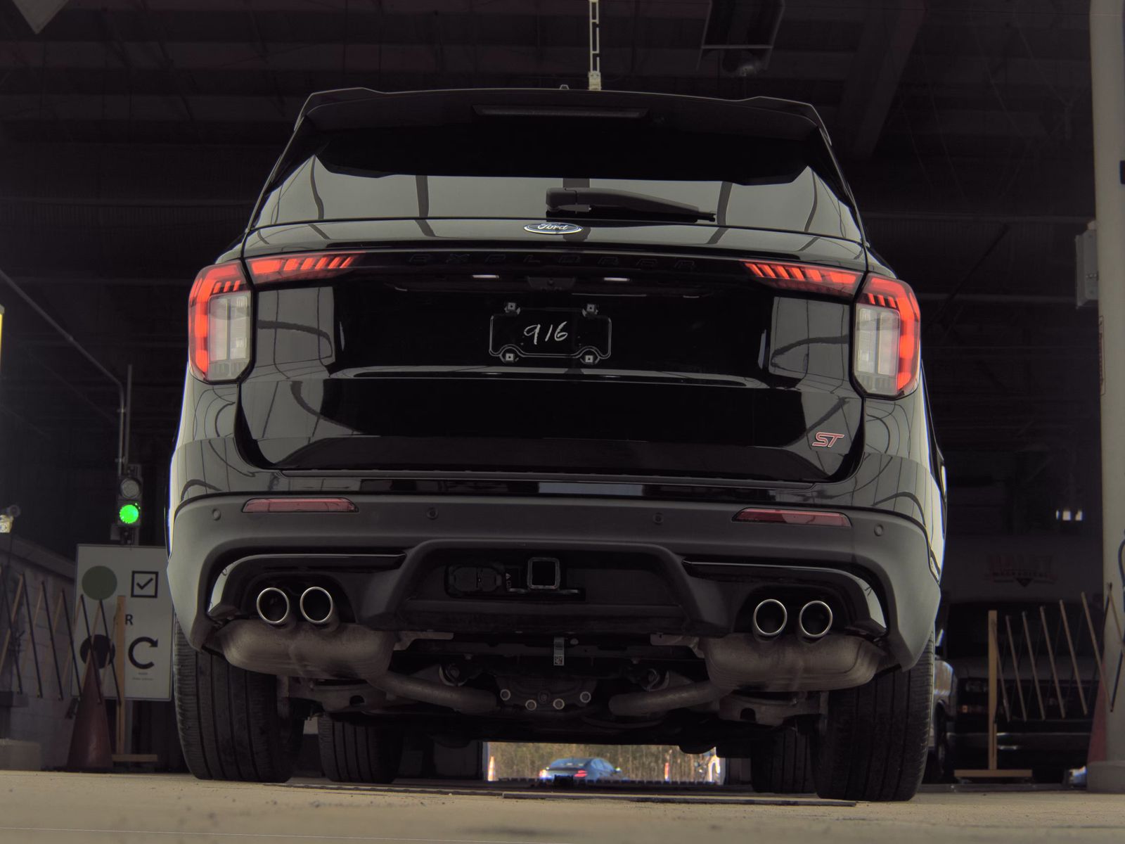 FORD EXPLORER - 8