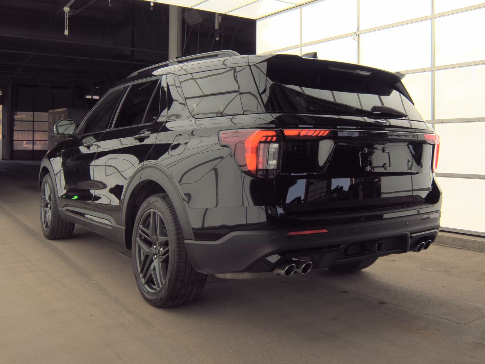 FORD EXPLORER - 9