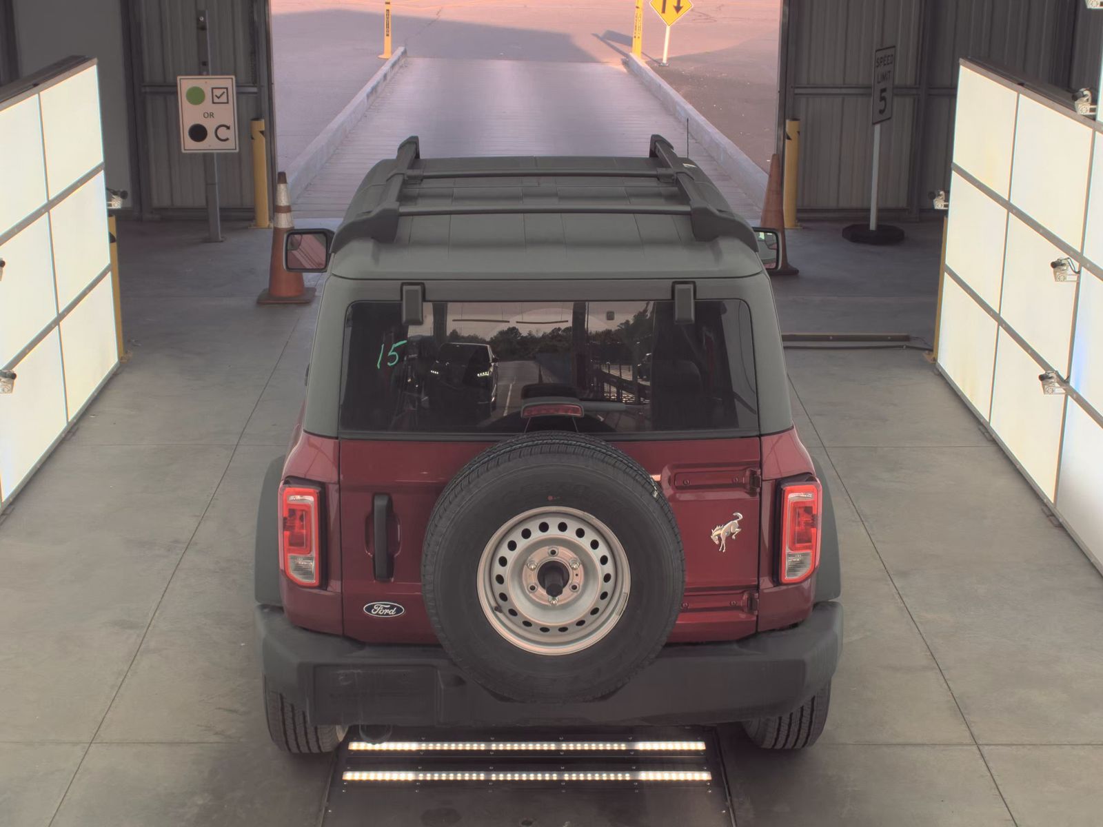 FORD BRONCO - 7