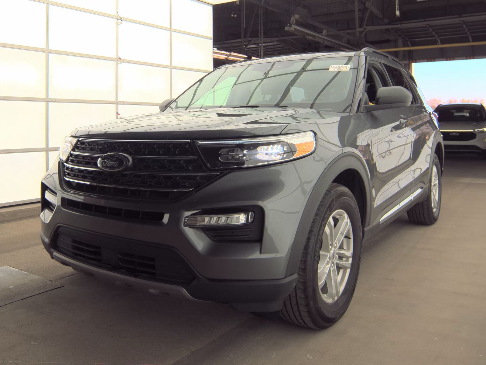 FORD EXPLORER - 1