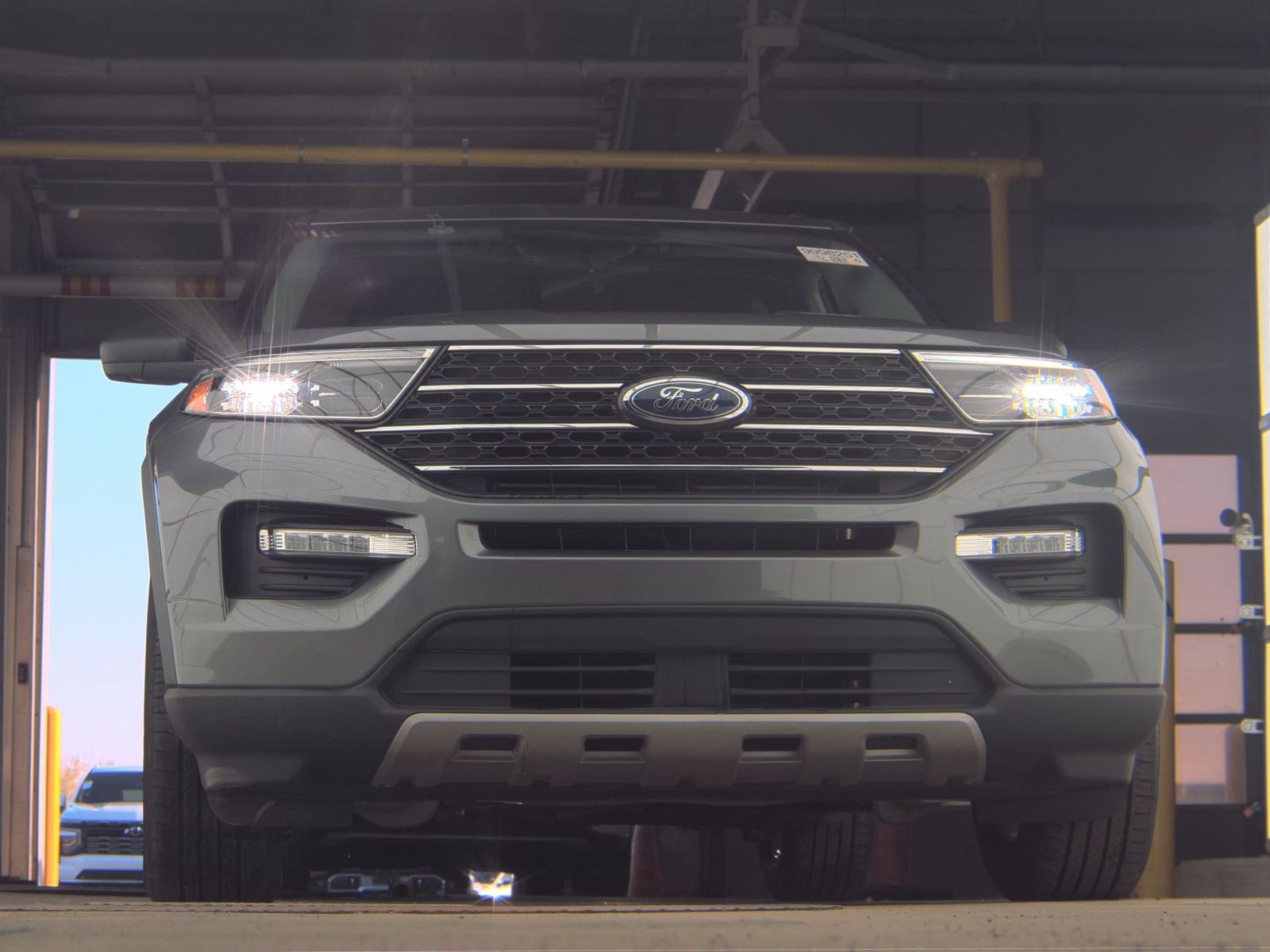 FORD EXPLORER - 4