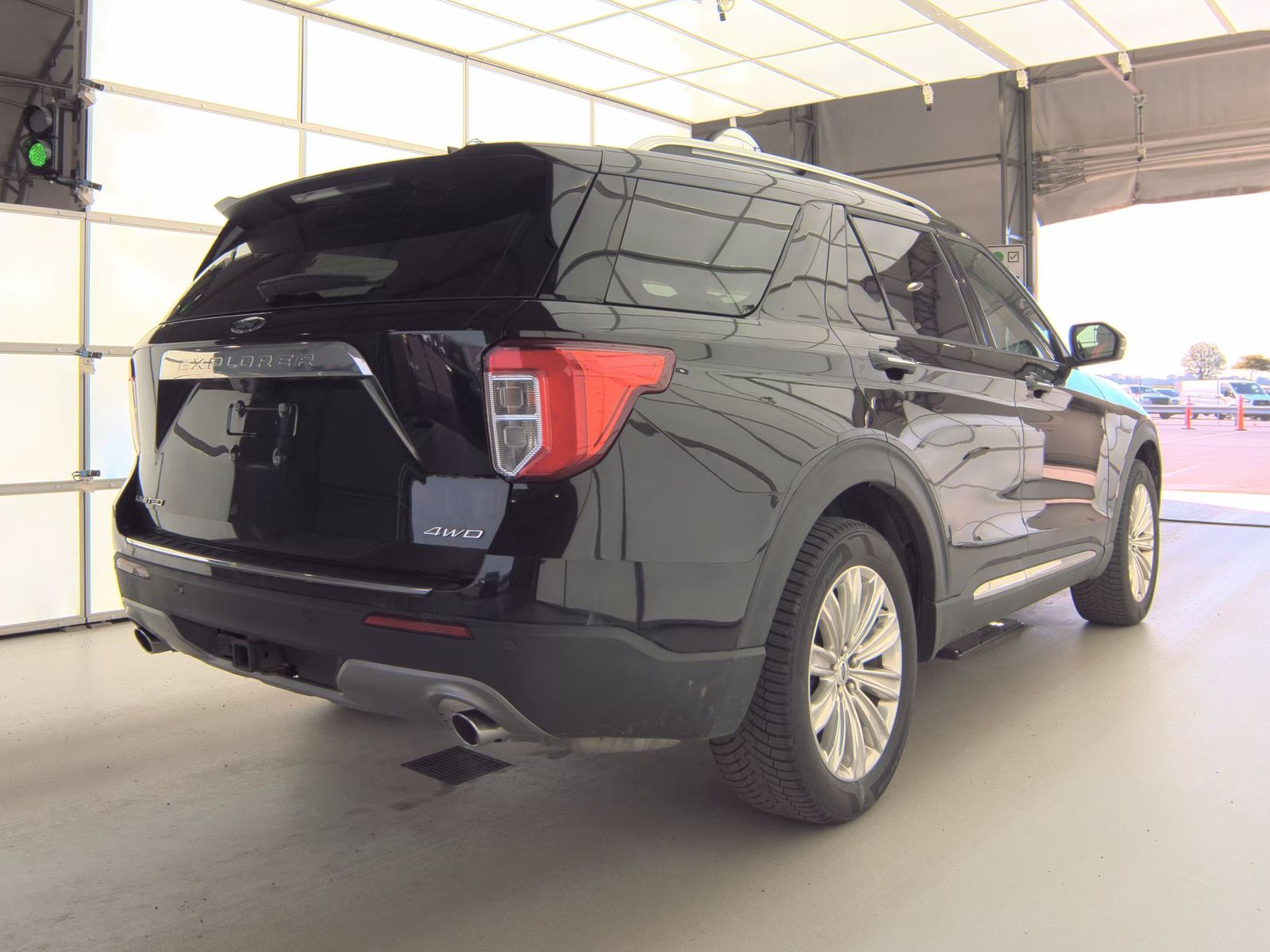 FORD EXPLORER - 6