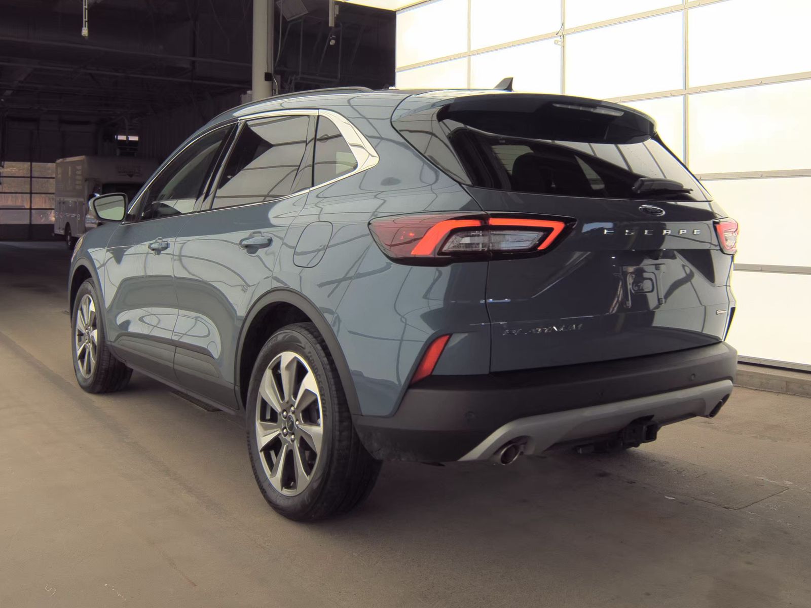 FORD ESCAPE - 9