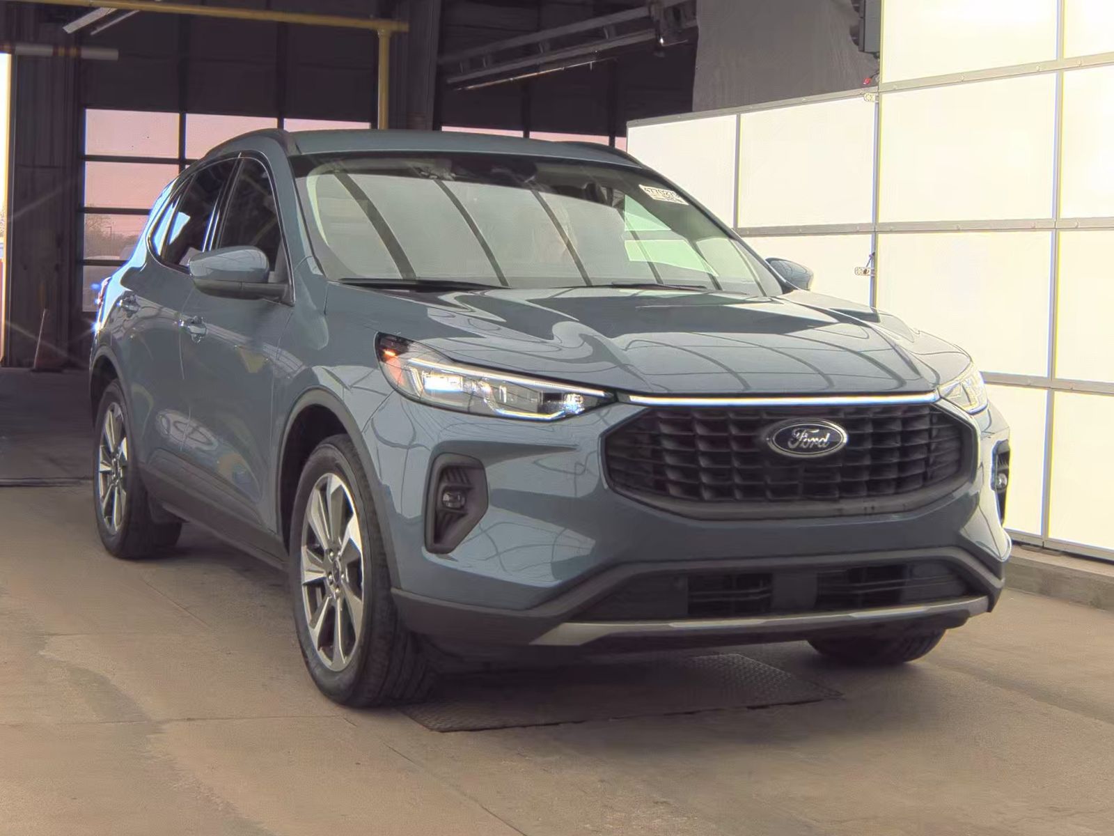 FORD ESCAPE - 5